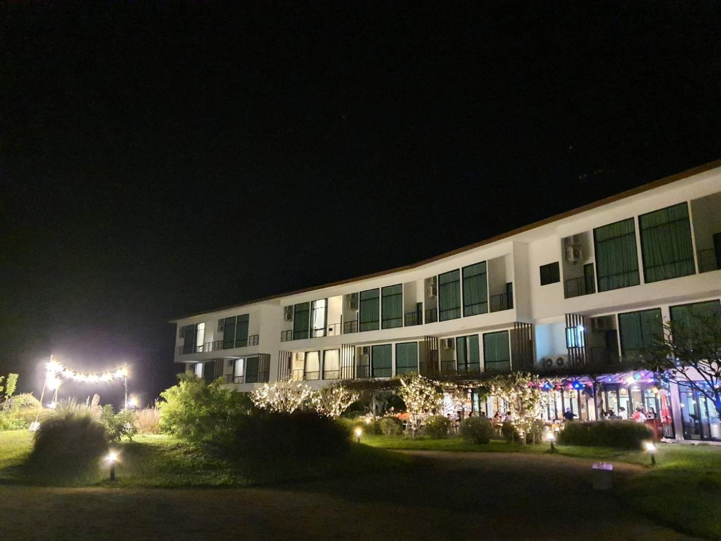 海滩度假村及公寓 跋麒 外观 照片